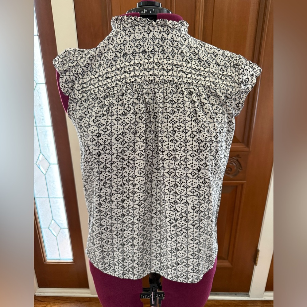 LOFT Outlet Black and White Printed Cap Sleeve Blouse